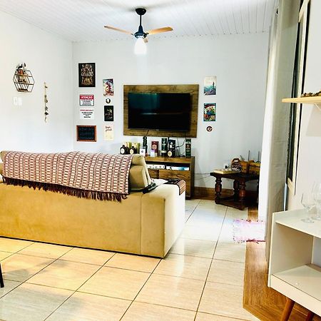 Casa Com Spa De Hidro, Aquecedor E Cromoterapia A 1,0 Km Do Centro Chapada dos Guimarães Esterno foto
