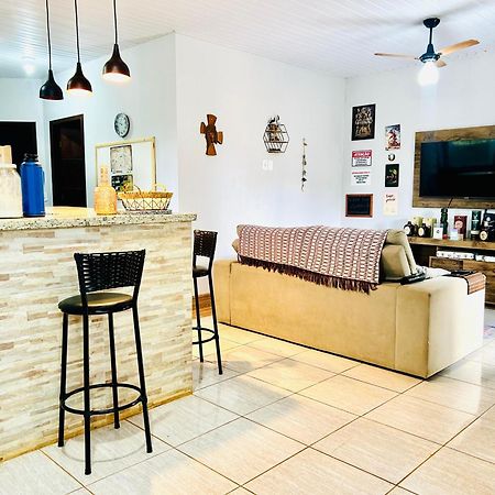 Casa Com Spa De Hidro, Aquecedor E Cromoterapia A 1,0 Km Do Centro Chapada dos Guimarães Esterno foto