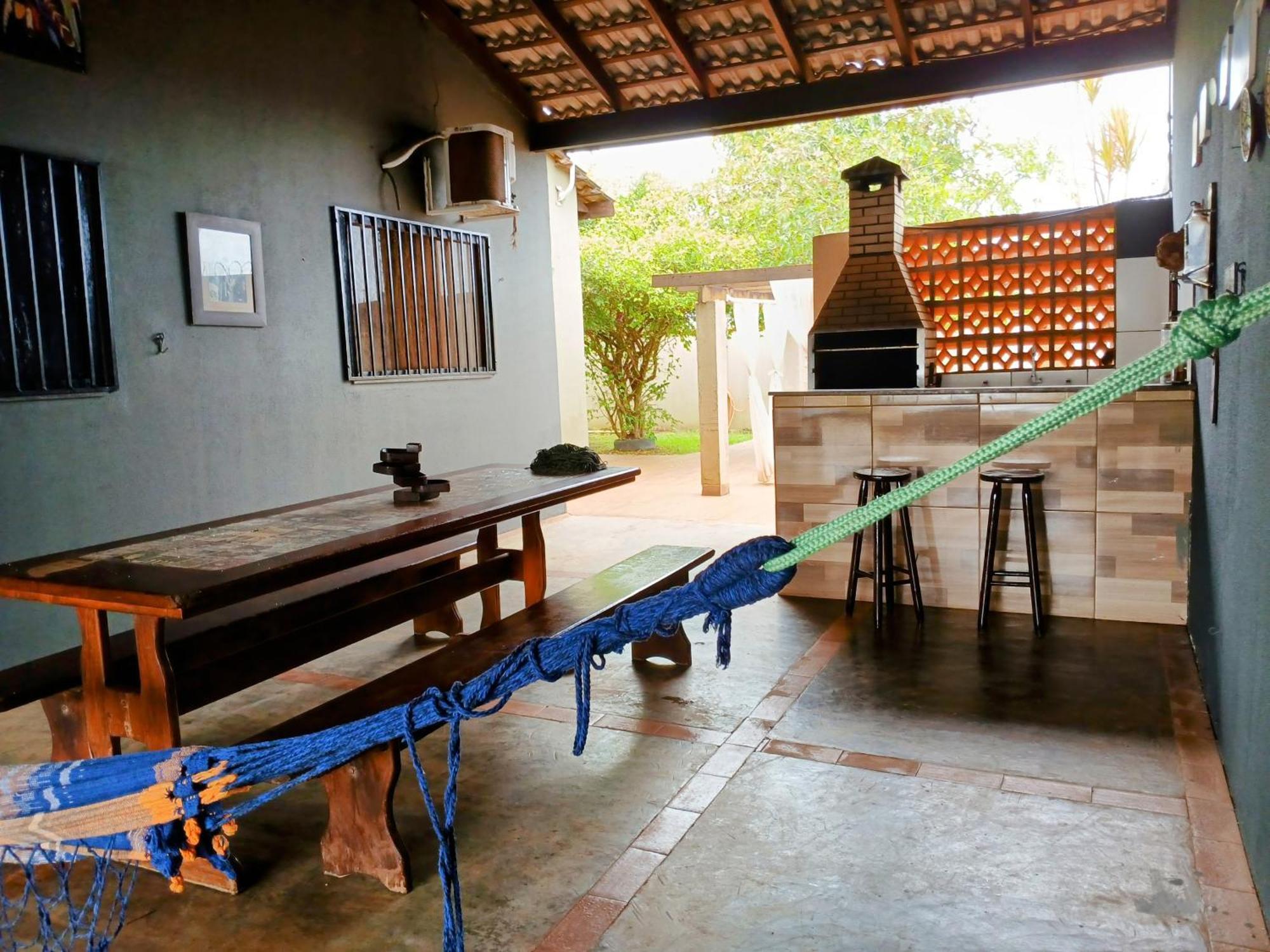 Casa Com Spa De Hidro, Aquecedor E Cromoterapia A 1,0 Km Do Centro Chapada dos Guimarães Esterno foto