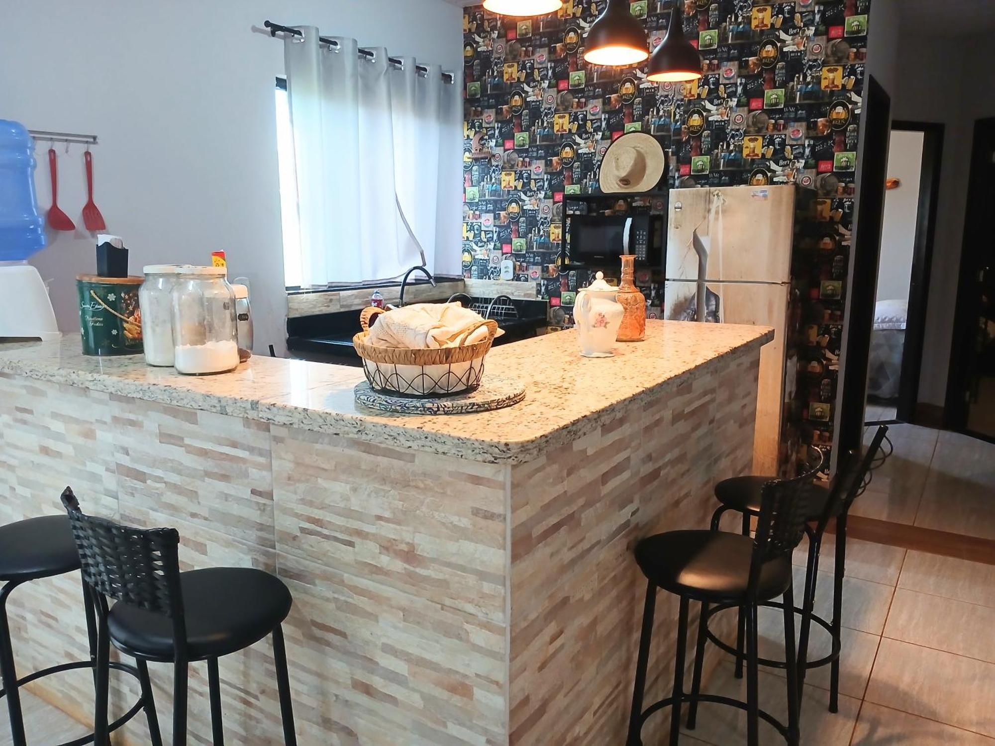 Casa Com Spa De Hidro, Aquecedor E Cromoterapia A 1,0 Km Do Centro Chapada dos Guimarães Esterno foto